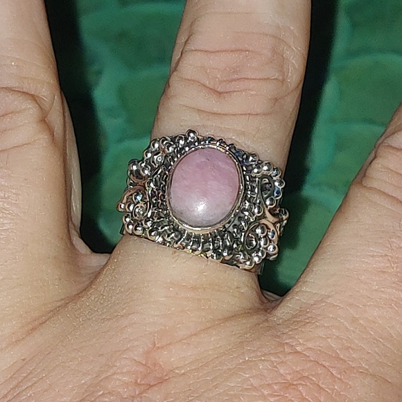 Rose Quartz Vintage Style Ring - Picture 2 of 6